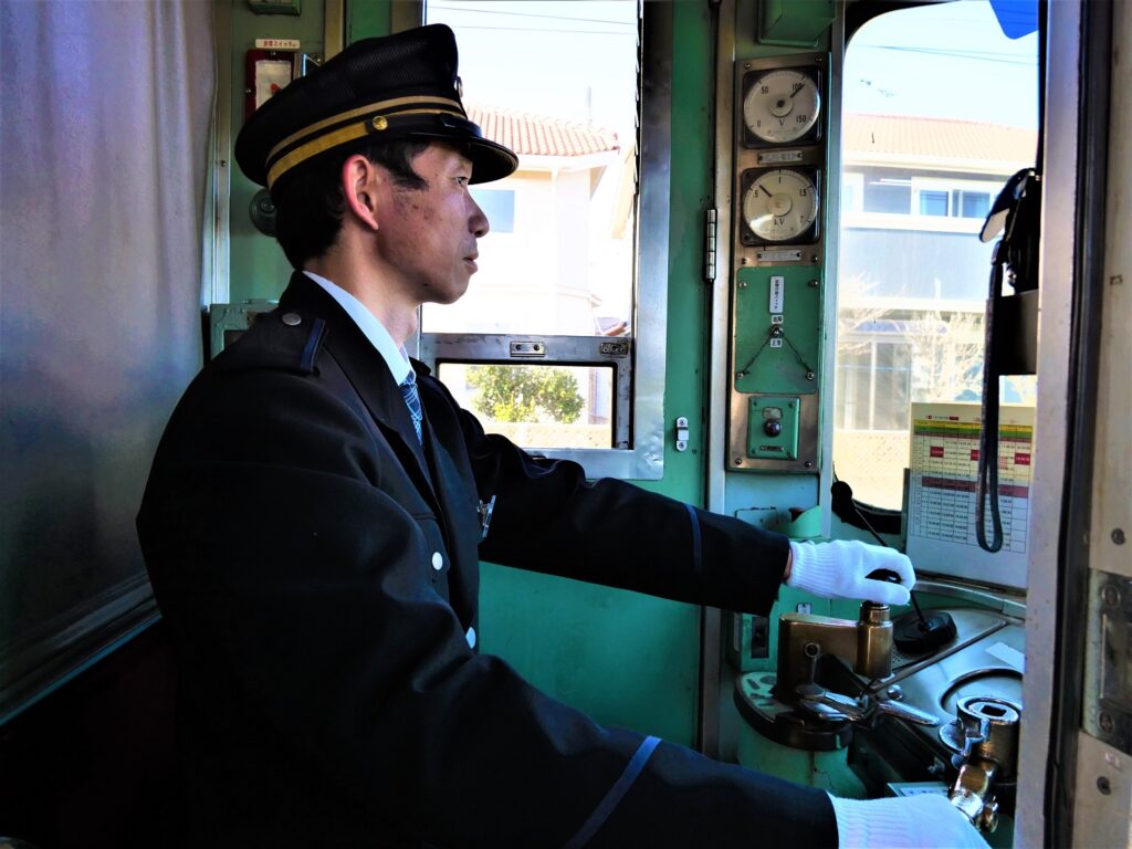銚子電鉄では 運転士 及び 運転士候補 を募集します 銚子電気鉄道株式会社
